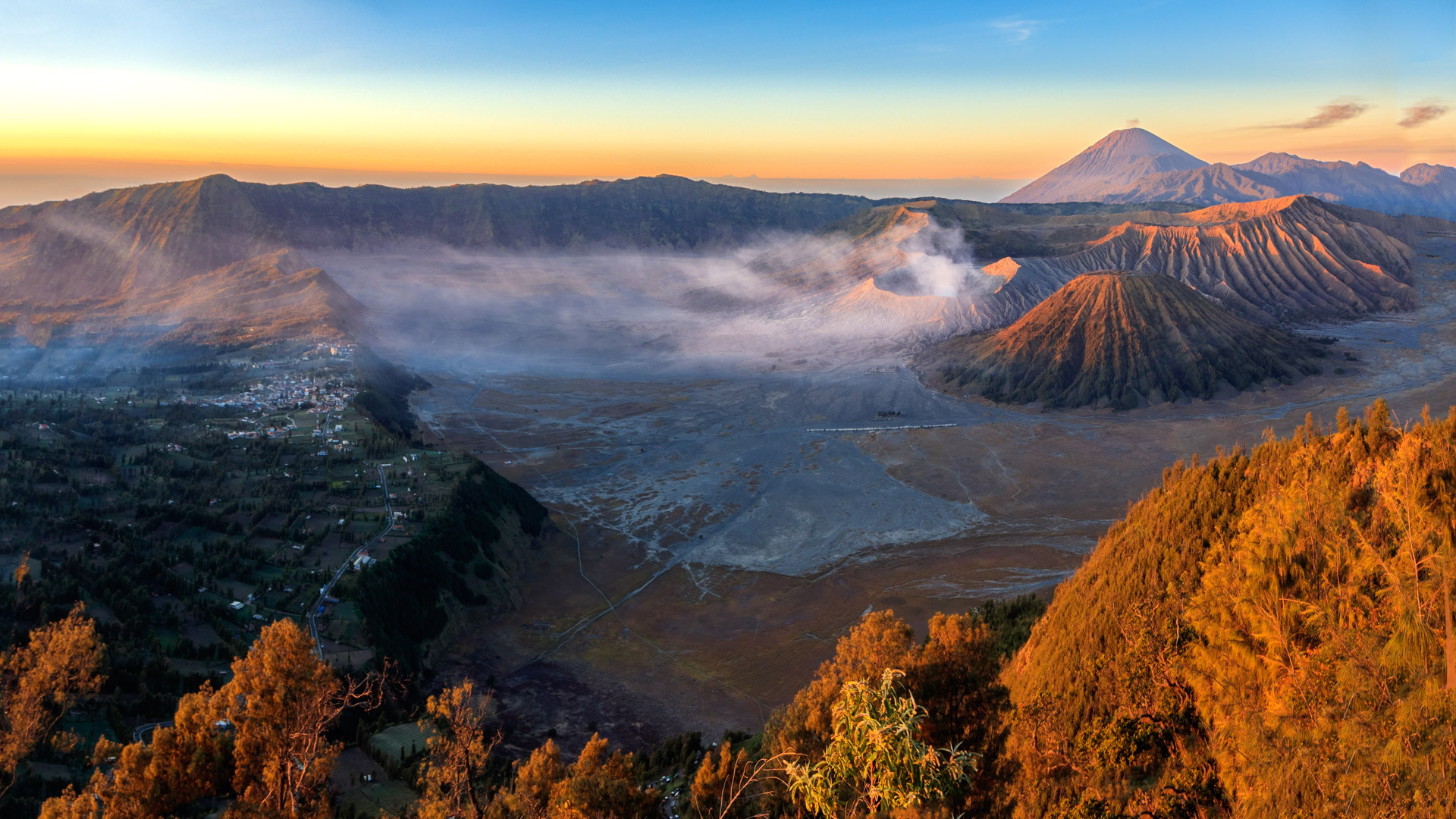 Indonesien - Java - Sonnenaufgang am Bromo Indonesien - Java - Sonnenaufgang am Bromo